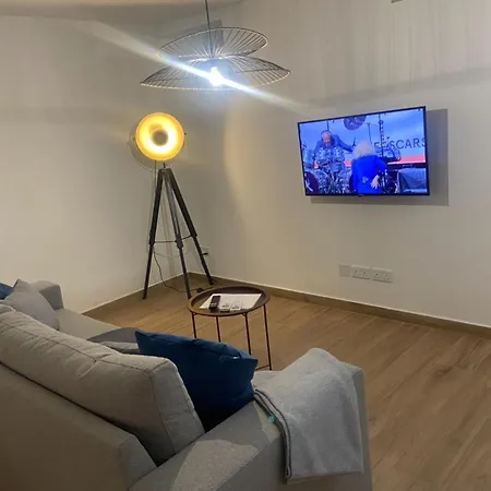 Theatre Apartment *