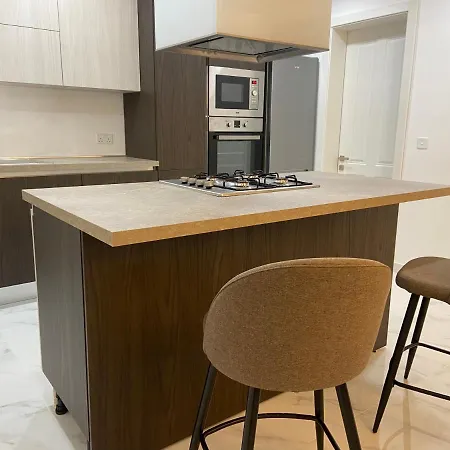 Theatre Διαμέρισμα *