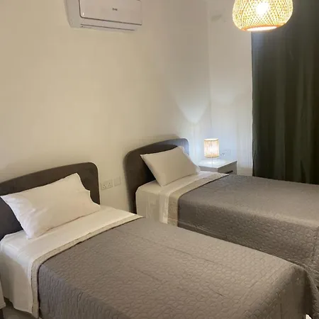 8 , Yucca * Mellieħa